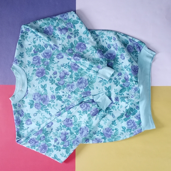 Vintage Avon Floral Pattern Crewneck Sweater